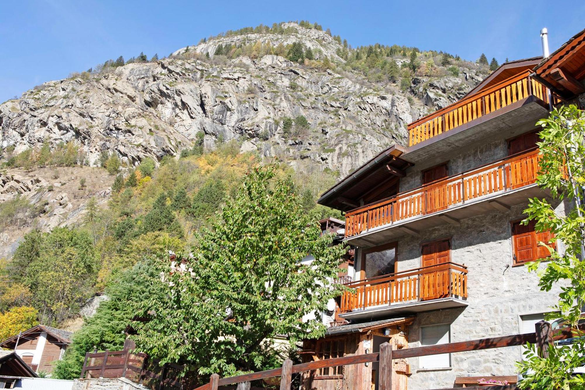 Jorasses La Maison De Courma Apartment Courmayeur Exterior photo